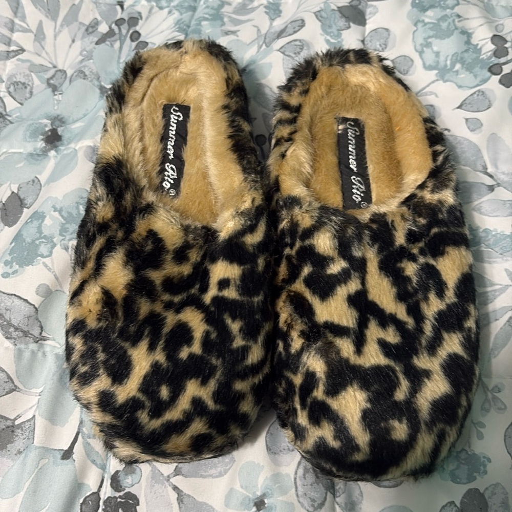 Cheetah slipper